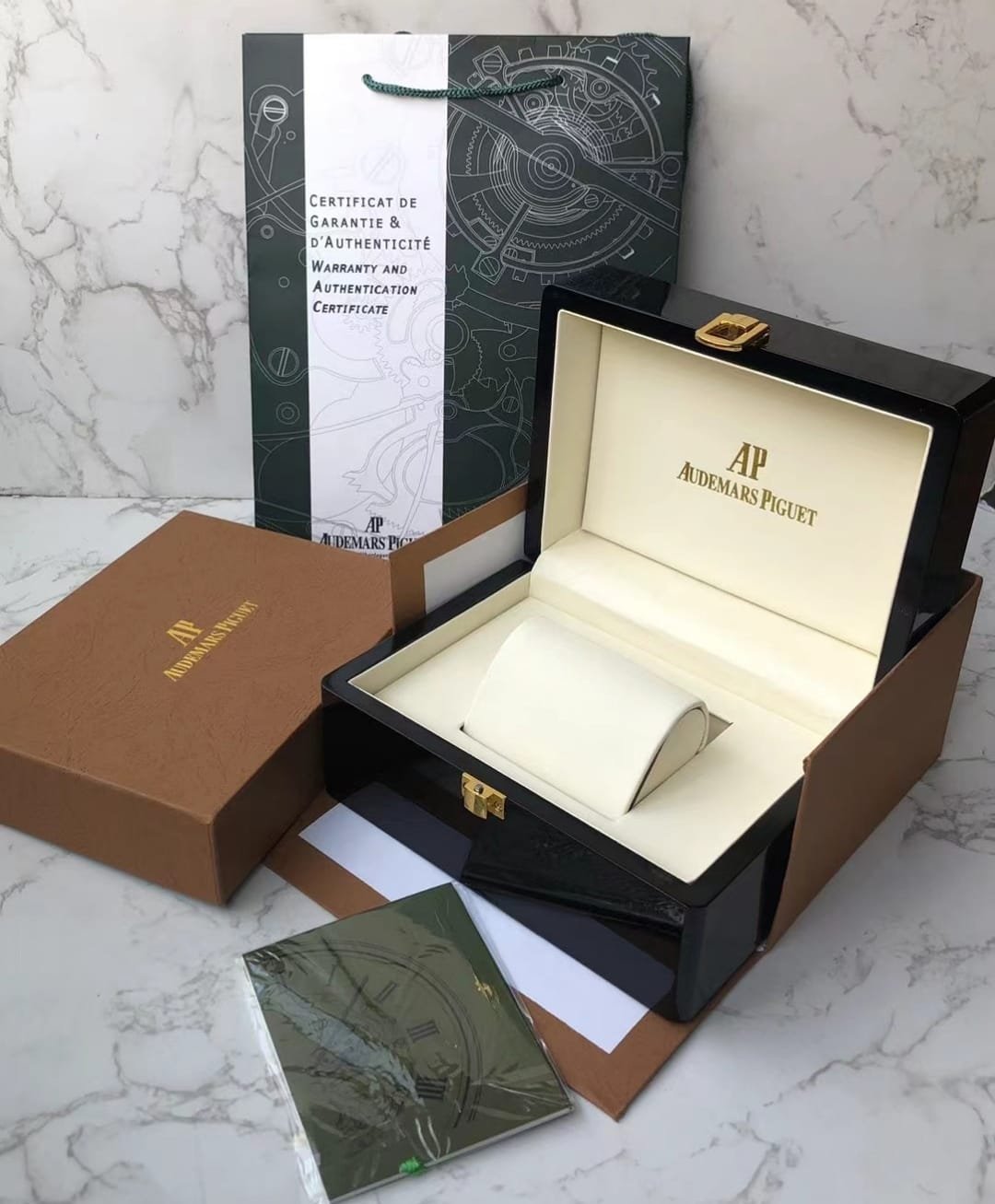 Audemars Piguet Watch Box & Papers Set - Image 3