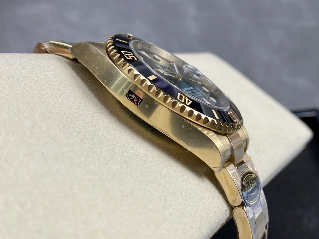 Super Clone Rolex Replica Watch Submariner Date Yellow Gold 41mm Black Dial 126618LN Clean