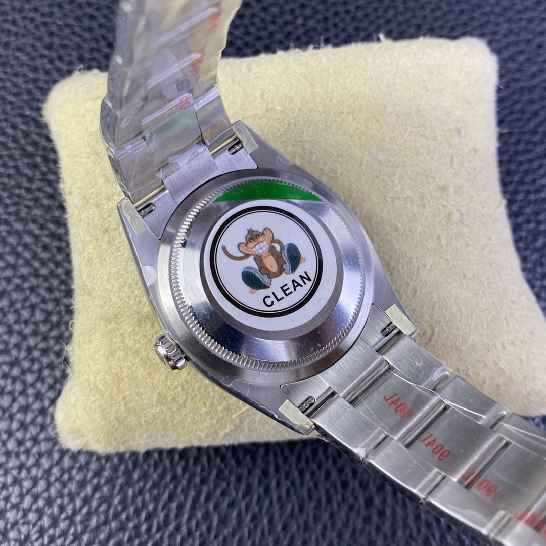 Fake Rolex Replica watch Oyster Perpetual 36 Green Index Dial 126000 Clean