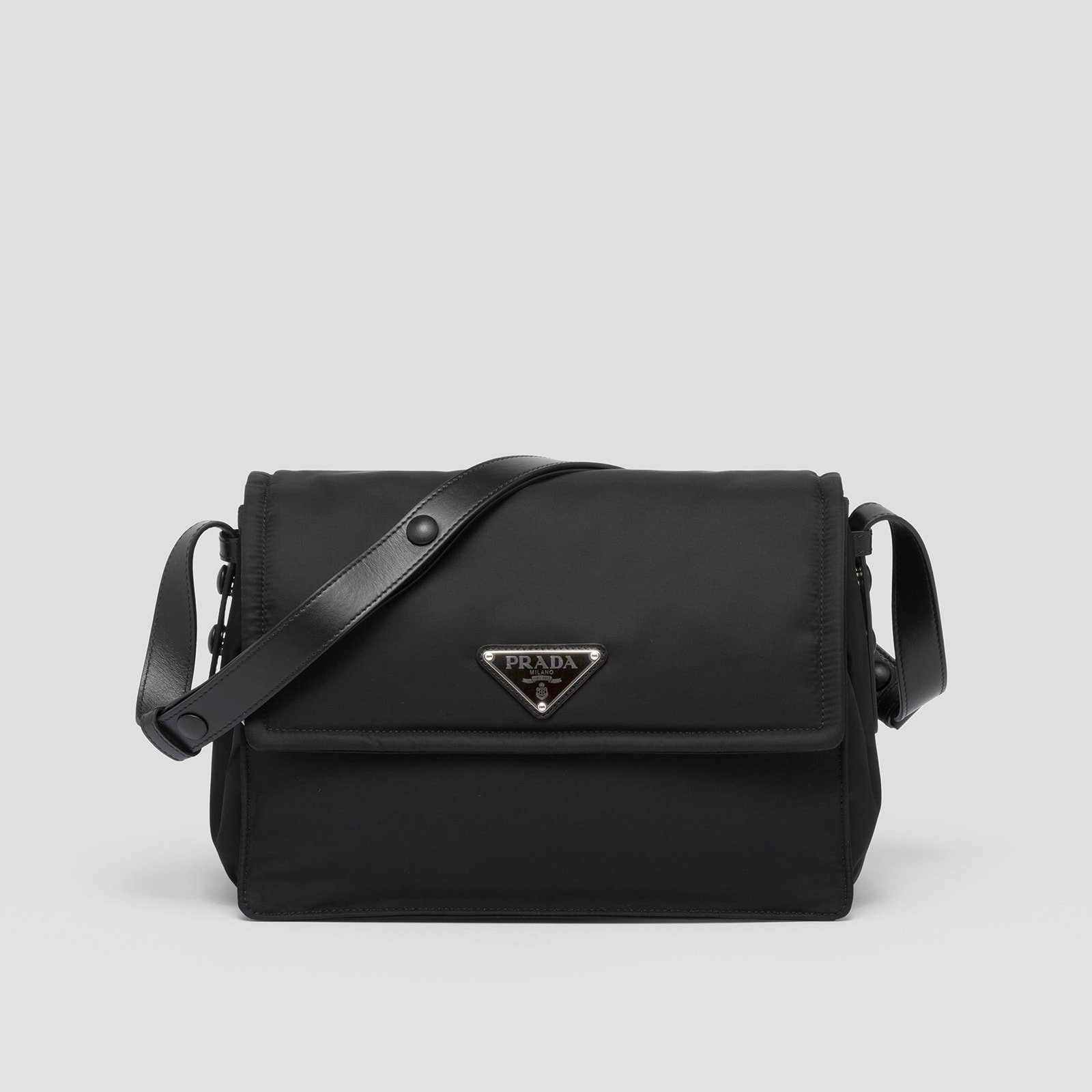 Replica Designer Bag Prada Medium Padded Re-Nylon Shoulder Bag