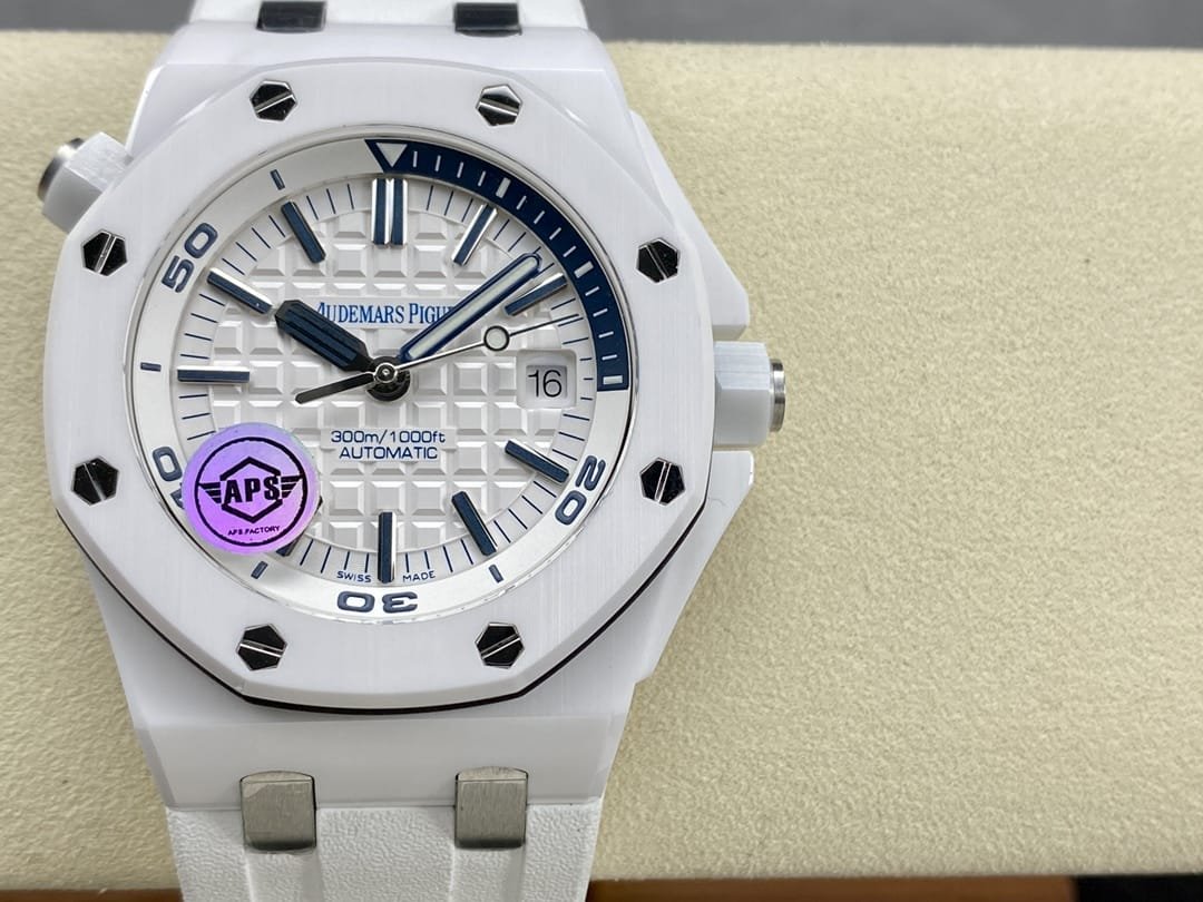 Fake Audemars Piguet Replica Watch Royal Oak 15707CB OO A010CA 01 wsxc1734458903109 0