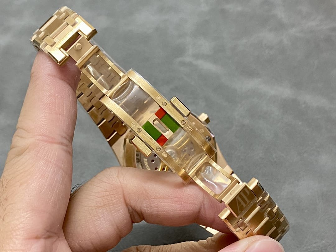 Fake Audemars Piguet Replica Watch Royal Oak 16202OR OO 1240OR 02 wsxc1734469596319 8