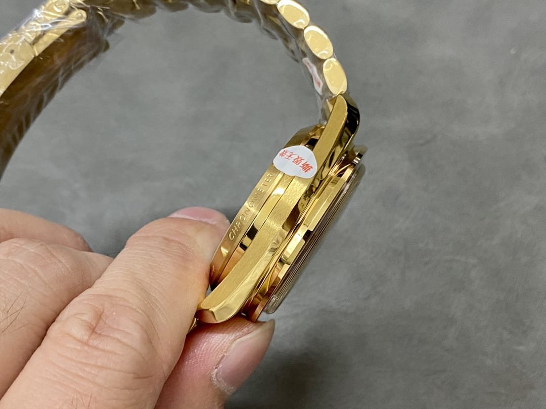 Replica omega speedmaster anniversary series wsxc1733530379181 4