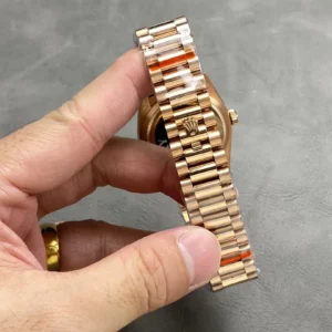 super clone rolex replica watch day date 40 ombre dial m228235 0055 wsxc1735269566361 8